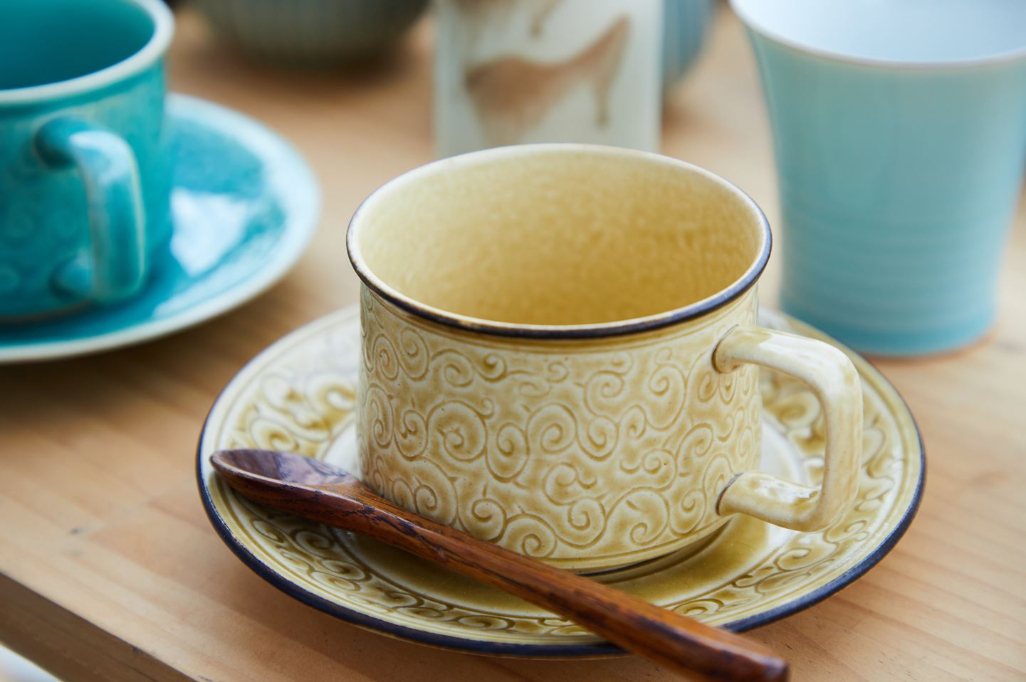 京都の伝統工芸に北欧のエッセンスをプラス -松岡平安楽堂製陶所- | &LOHAS